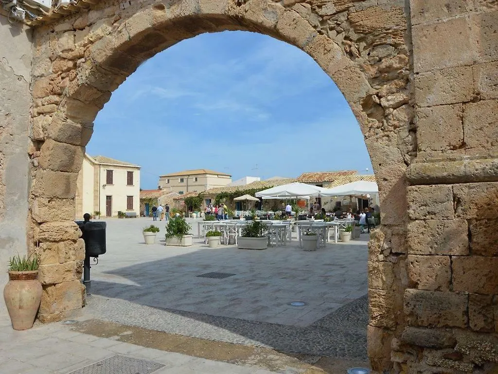 La Casa Di Isa A 100 Metri Dalla Spiaggia Marzamemi Italia
